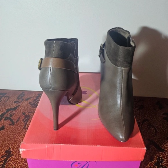 Delicious Olive Green and Brown Stiletto Ankle Boots with Buckle - Picture 5 of 5